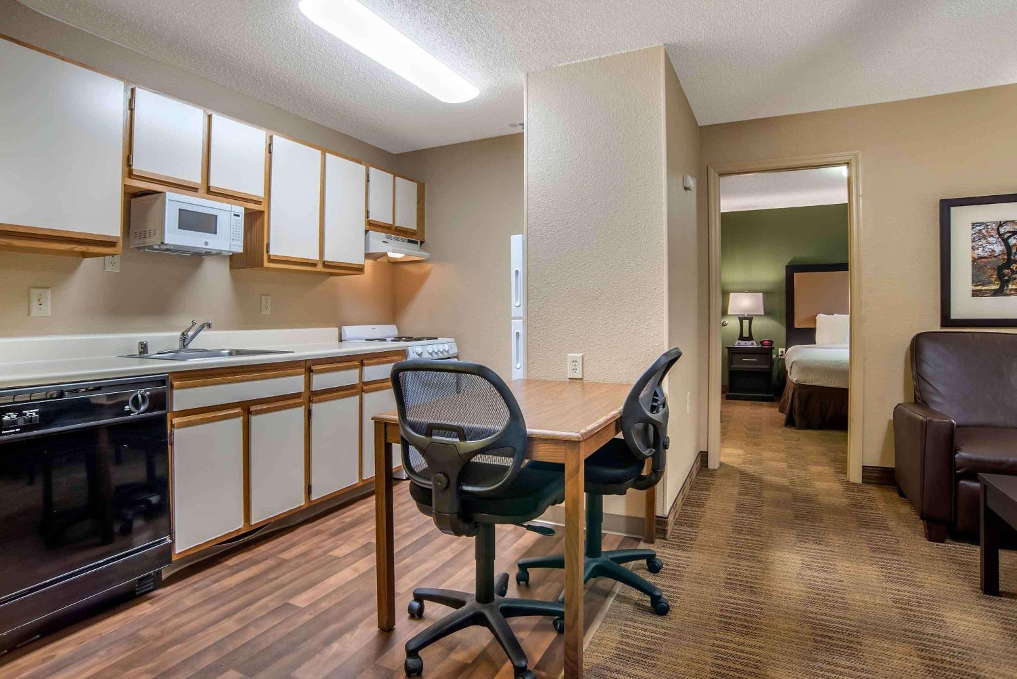 Extended Stay America Suites - Cleveland - Middleburg Heights Dış mekan fotoğraf
