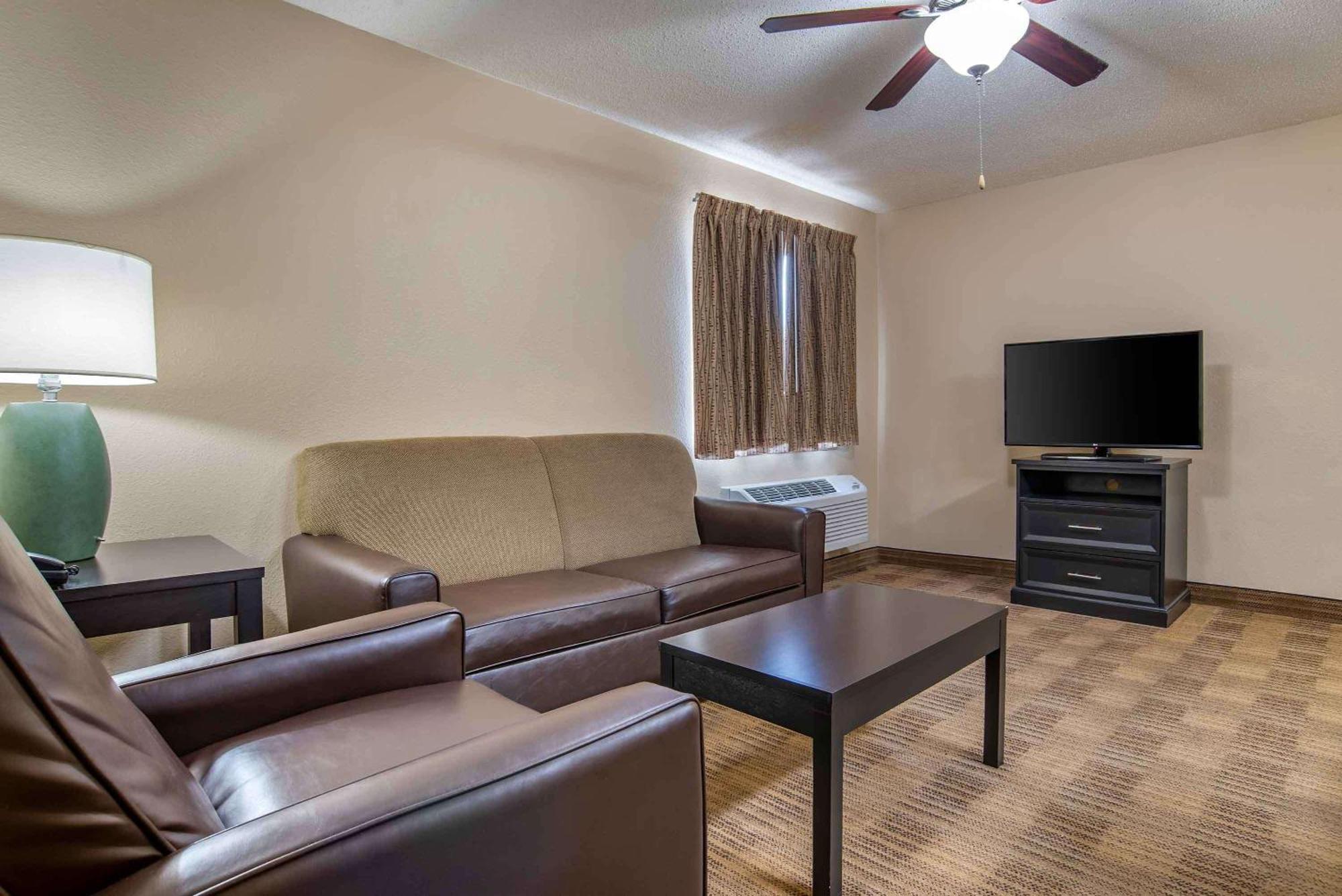 Extended Stay America Suites - Cleveland - Middleburg Heights Dış mekan fotoğraf